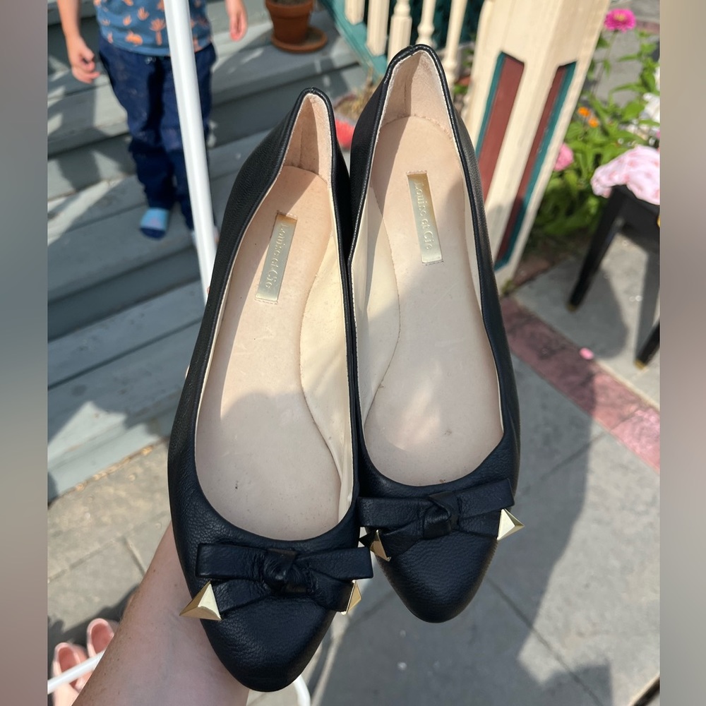 Like new Louise et Cie ballet flats size 8